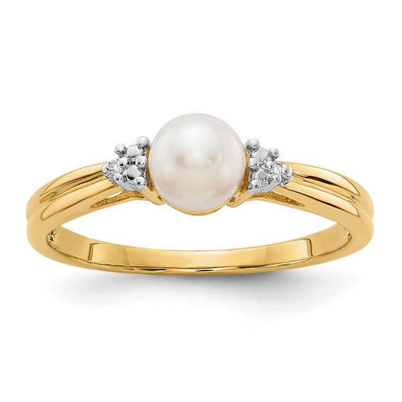 14K Yellow Gold Pearl and Diamond Ring